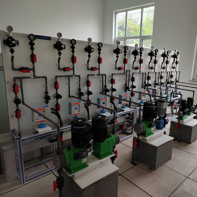Έκθεση επιθεώρησης 20-250kg Ειδική σχεδίαση Συστήματα ολοκληρωμένων αυτοματοποιημένων δοσολογήσεων σκόνης πολυμερών